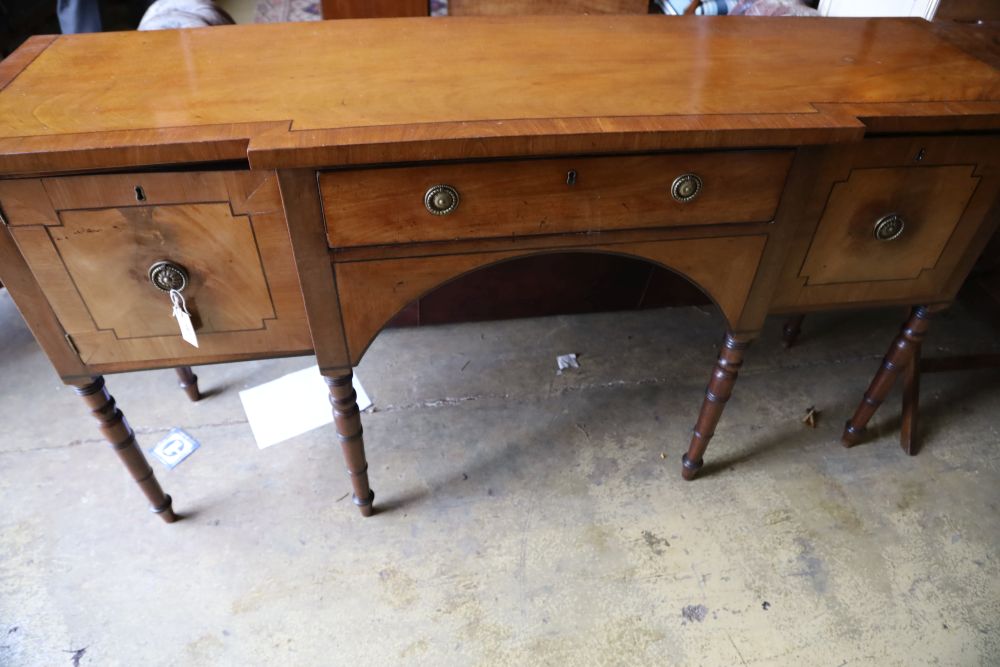 A Georgian mahogany breakfront sideboard, width 175cm, depth 51cm, height 92cm